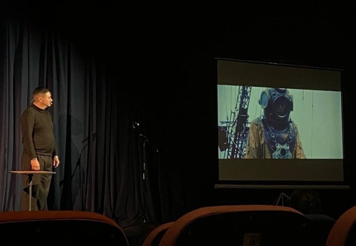 ТЕАТР КАК ДИАЛОГ СЕМЬИ И ИСКУССТВ