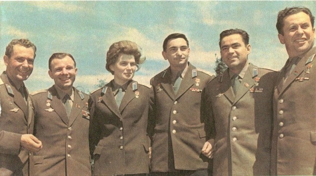 Творческие работы к Дню космонавтики