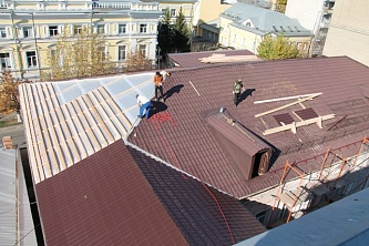 Монтаж обрешетки правого ската