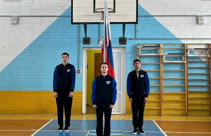 ПОДНЯТИЕ ФЛАГА. РАЗГОВОРЫ О ВАЖНОМ