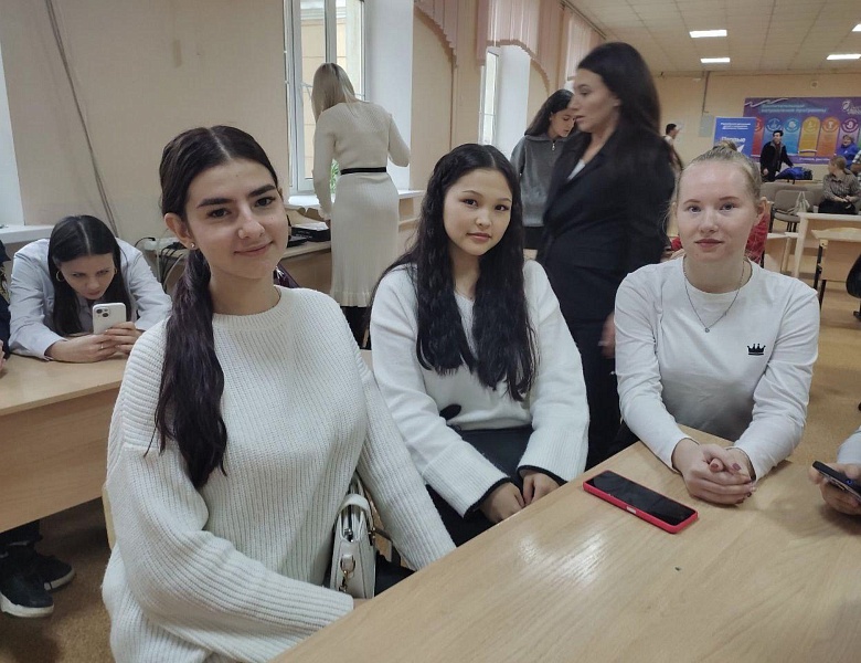 ХРАНИТЕЛИ ИСТОРИИ. СОХРАНЯЕМ ИСТОРИЧЕСКУЮ ПРАВДУ
