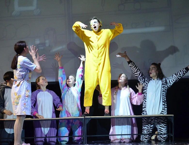 Студенты колледжа стали зрителями спектакля "Горка" в Саратовского театра" Теремок"