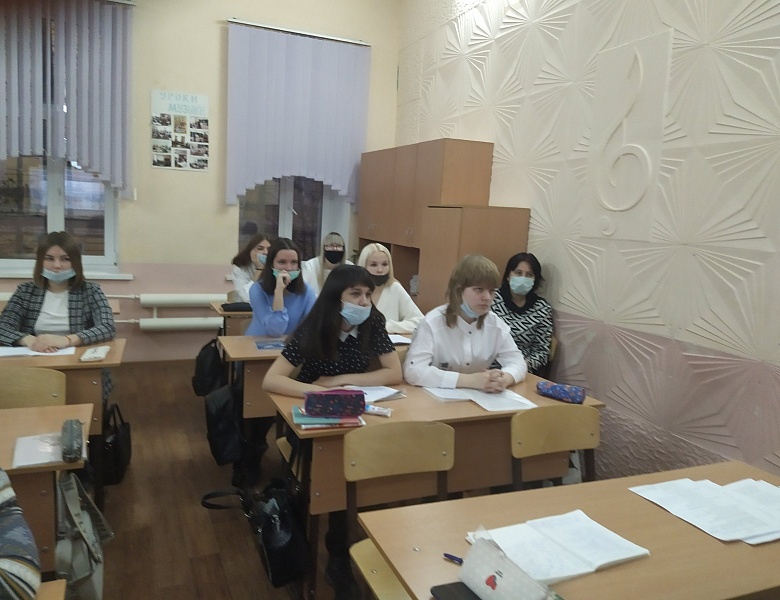 Открытый урок по Русскому языку в 11 группе