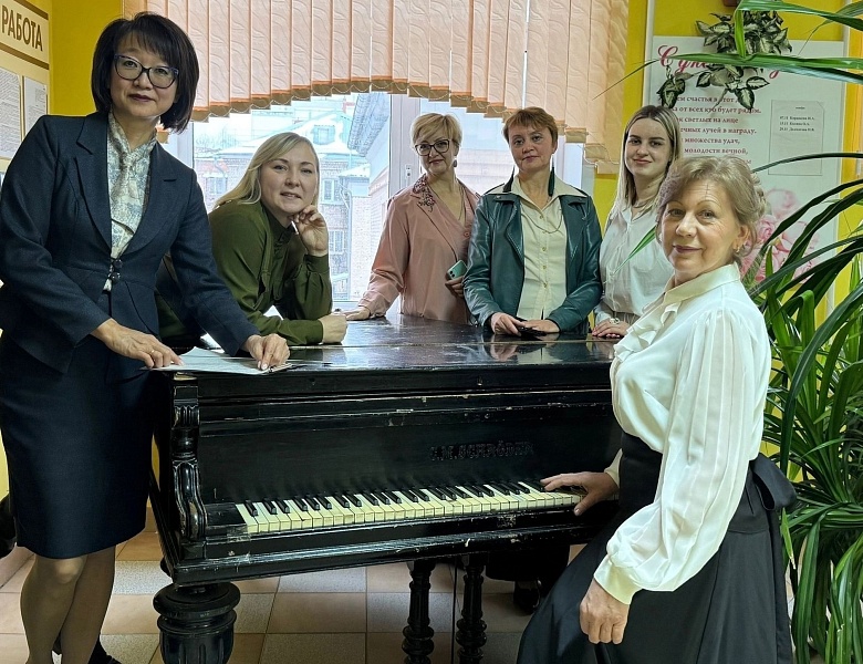 ПЕДАГОГИЧЕСКИЙ ОБЛИК СКВОЗЬ ВРЕМЯ 