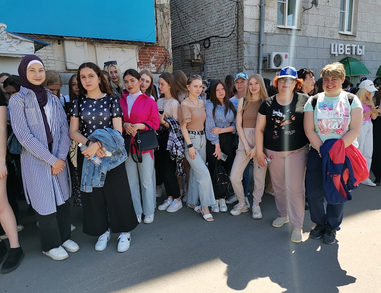 Студенты и преподаватели колледжа приняли участие в творческом проекте «Во славу деяний Петра!»