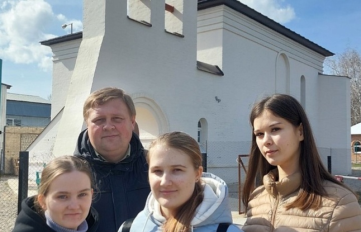 «Тайны Воскресенского кладбища»: студенты посетили старейшее кладбище Саратова.