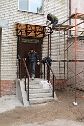 Монтаж козырька