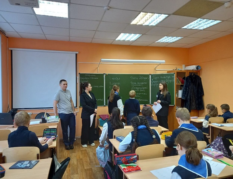 День героев отечества 