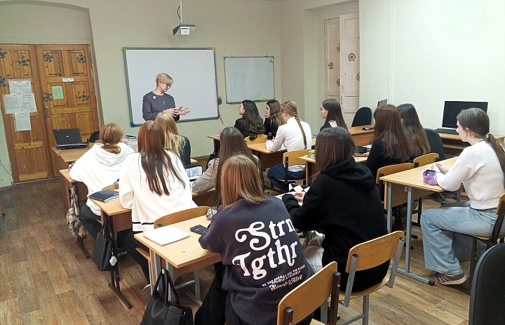 ПРОФИЛАКТИЧЕСКИЕ БЕСЕДЫ СО СТУДЕНТАМИ