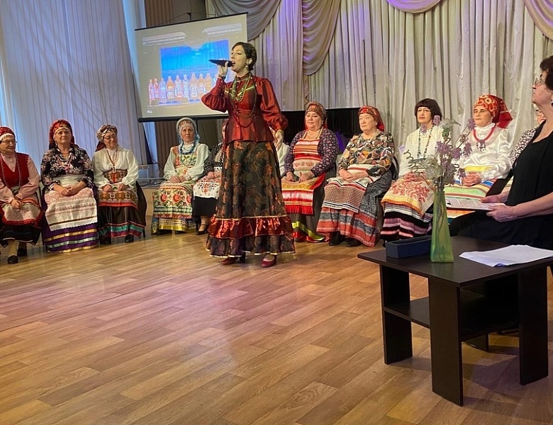 Целый мир двоим