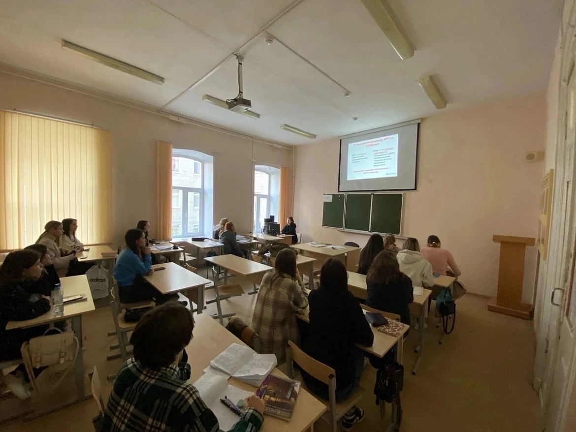  Классные часы приуроченные к Всемирному дню борьбы со СПИДом.