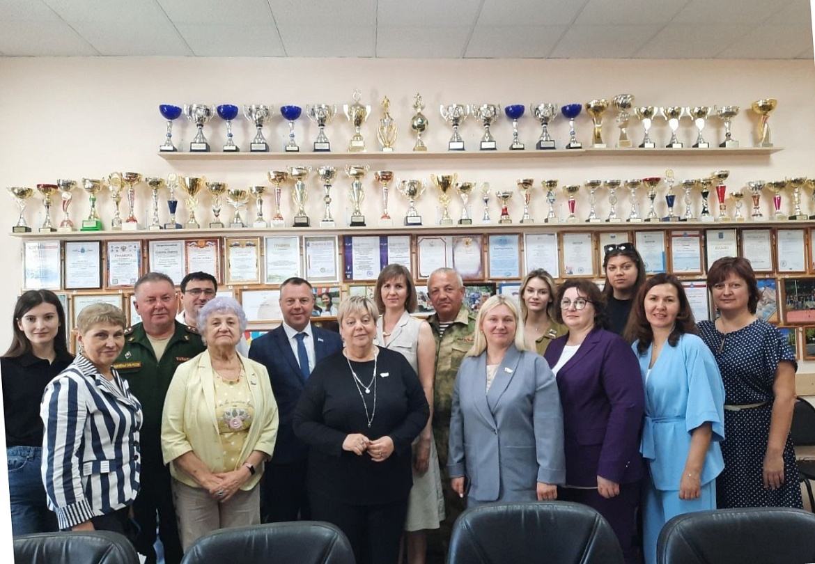 ЗАСЕДАНИИ КОМИССИИ ПО МОЛОДЕЖНОЙ ПОЛИТИКЕ САРАТОВСКОЙ ОБЛАСТИ