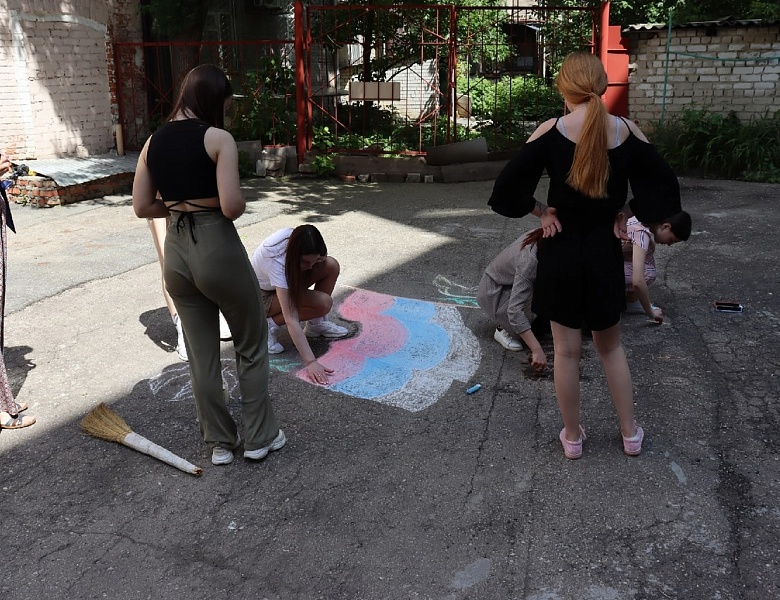 Акция "Россия рисует"