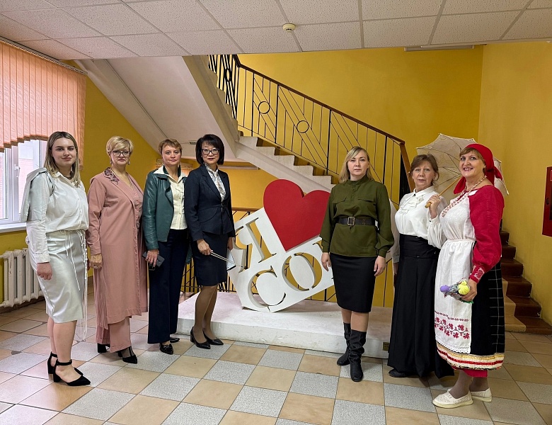 ПЕДАГОГИЧЕСКИЙ ОБЛИК СКВОЗЬ ВРЕМЯ 
