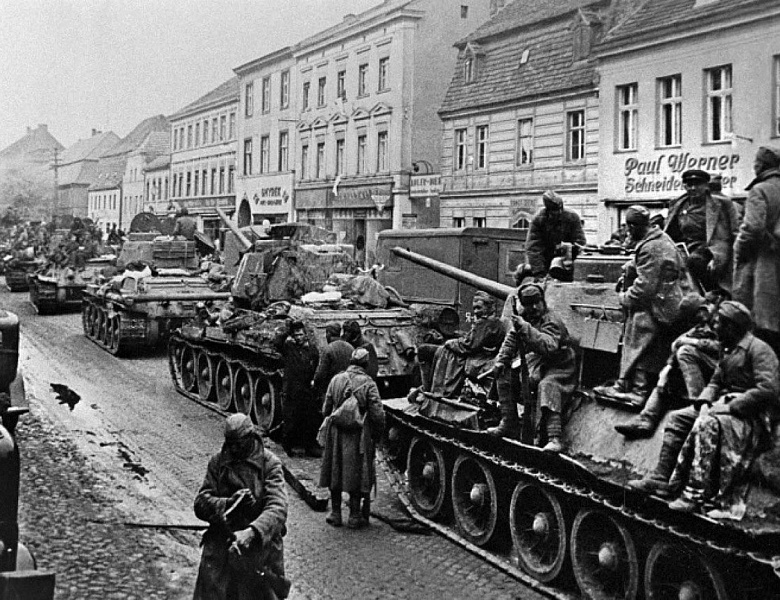 3 мая 1945 года 1412-й день войны